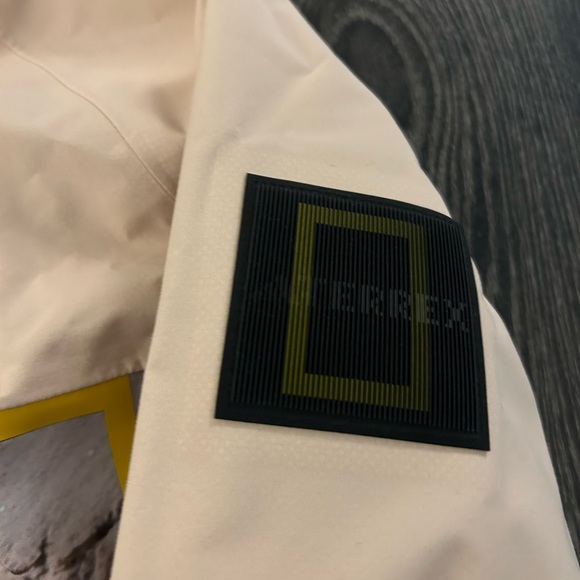 Adidas x National Geographic RAIN.RDY Jacket - Picture 8 of 8